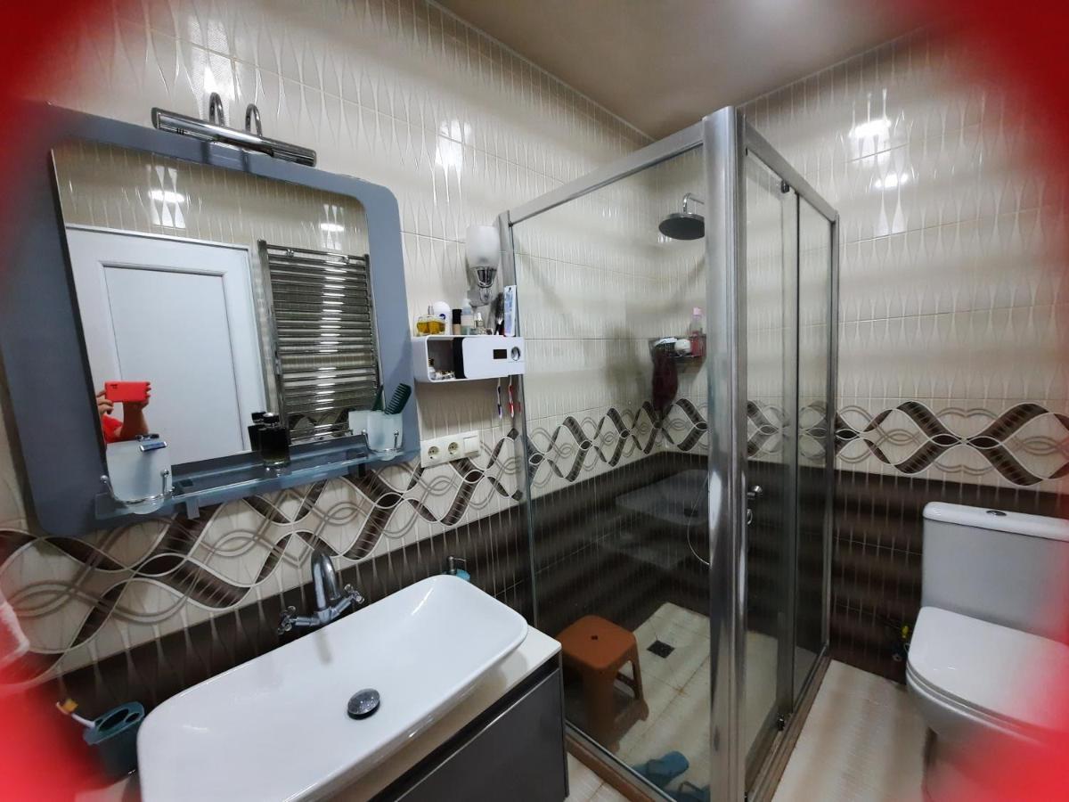 Apartment Desi With Sea View On The Beach In Батумі Екстер'єр фото