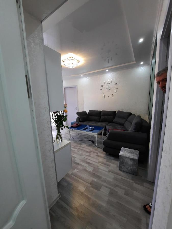 Apartment Desi With Sea View On The Beach In Батумі Екстер'єр фото